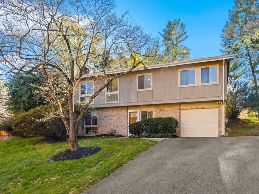 11504 Brandy Hall Lane , Gaithersburg, MD 20878 Main Photo