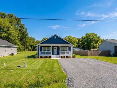 990 EBB TIDE DRIVE , COLONIAL BEACH, VA 22443