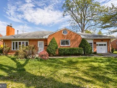 3802 DARBY ROAD, HARRISBURG, PA 17109