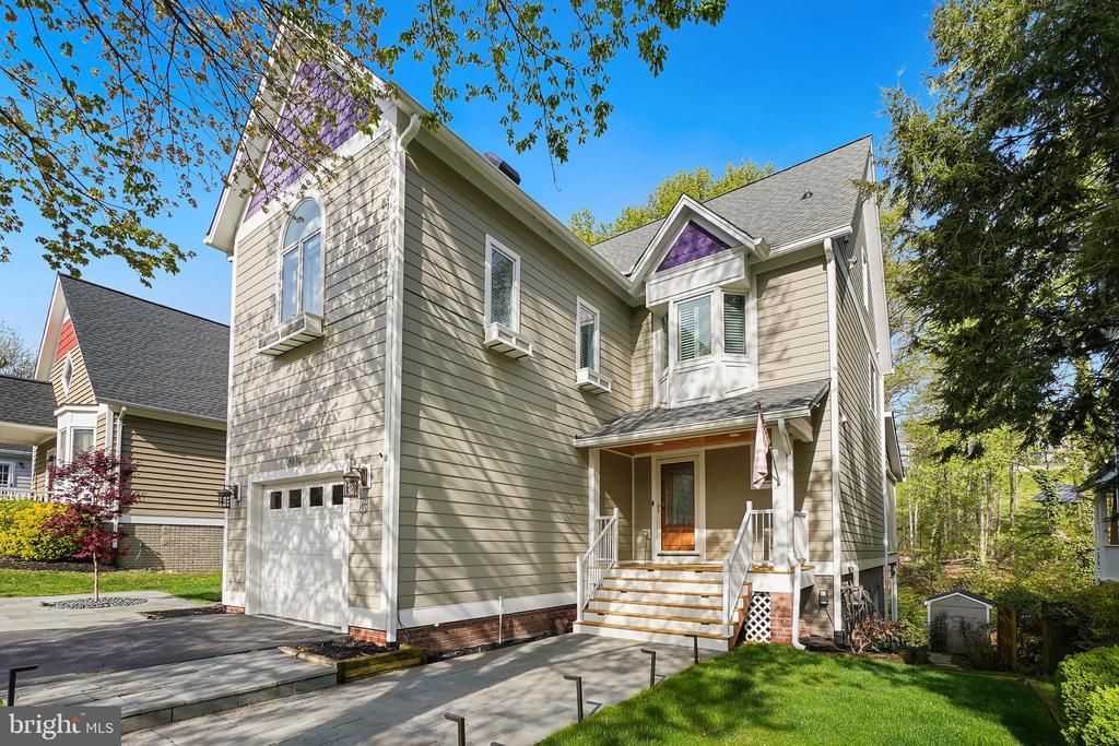 2004 Swan Terrace, Alexandria, VA 22307 Main Photo