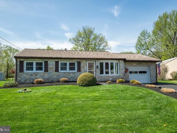 1320 WOODSIDE AVENUE, HATFIELD, PA 19440