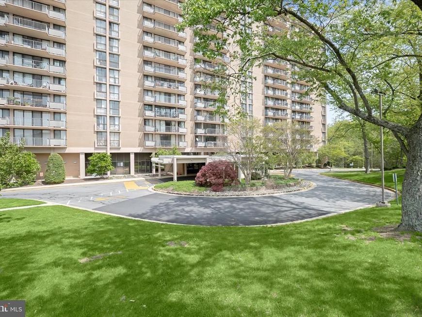 6100 Westchester Park Drive , Unit 409, College Park, MD 20740 Main Photo