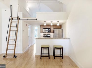 1 ACADEMY CIRCLE, Unit 204, PHILADELPHIA, PA 19146