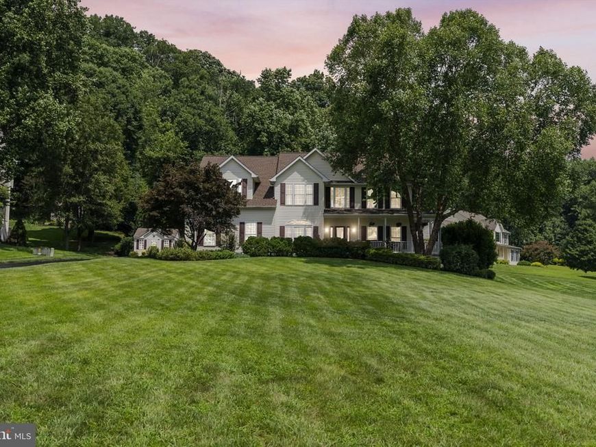 1970 Conan Doyle, Sykesville, MD 21784 Main Photo