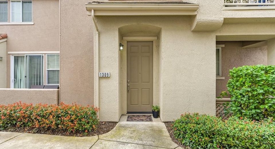 1309 Esplanade Cir, Folsom, CA 95630 Photo