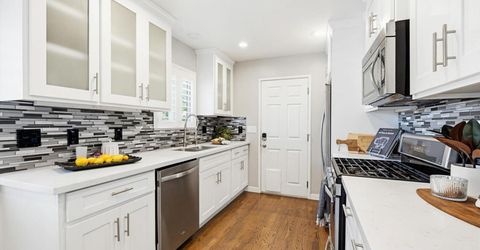 5101 C St, Sacramento, CA 95819 Photo