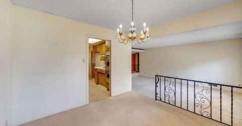 7341 S Land Park Dr, Sacramento, CA 95831 Photo