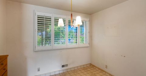 7341 S Land Park Dr, Sacramento, CA 95831 Photo