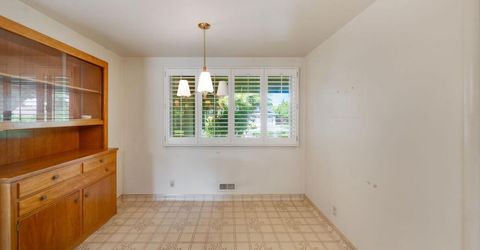 7341 S Land Park Dr, Sacramento, CA 95831 Photo