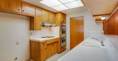 7341 S Land Park Dr, Sacramento, CA 95831 Photo