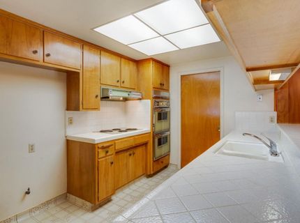 7341 S Land Park Dr, Sacramento, CA 95831 Photo