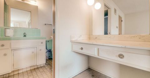 7341 S Land Park Dr, Sacramento, CA 95831 Photo