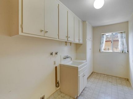 7341 S Land Park Dr, Sacramento, CA 95831 Photo