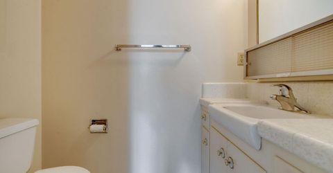 7341 S Land Park Dr, Sacramento, CA 95831 Photo