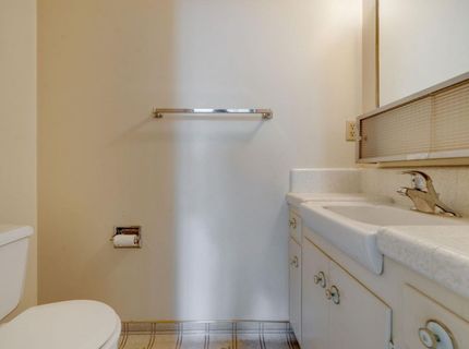 7341 S Land Park Dr, Sacramento, CA 95831 Photo