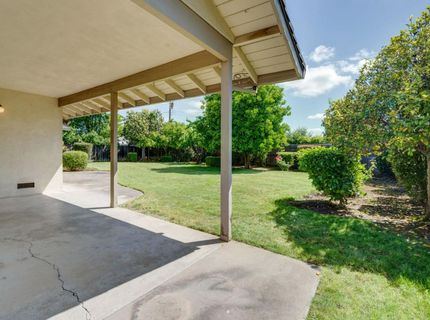 7341 S Land Park Dr, Sacramento, CA 95831 Photo