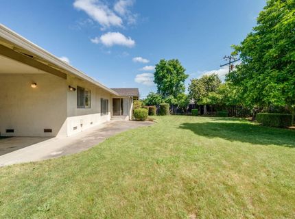 7341 S Land Park Dr, Sacramento, CA 95831 Photo