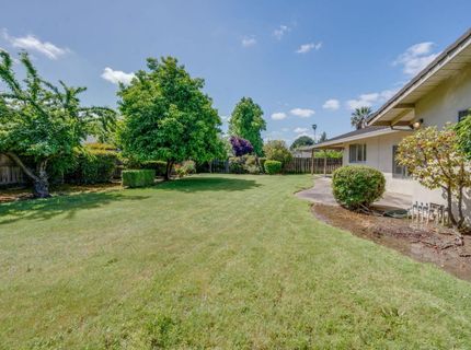 7341 S Land Park Dr, Sacramento, CA 95831 Photo