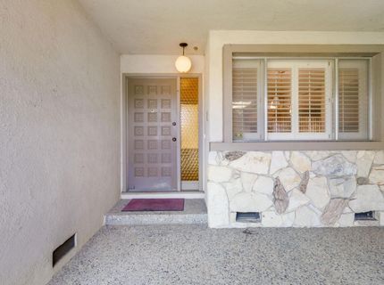 7341 S Land Park Dr, Sacramento, CA 95831 Photo