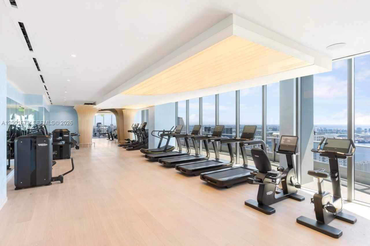 1000 Brickell Plz, Unit 3904, Miami, FL 33131 Photo