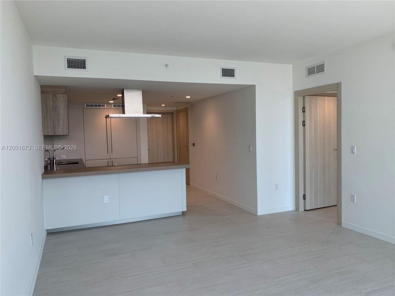 1000 Brickell Plz, Unit 3904, Miami, FL 33131 Photo
