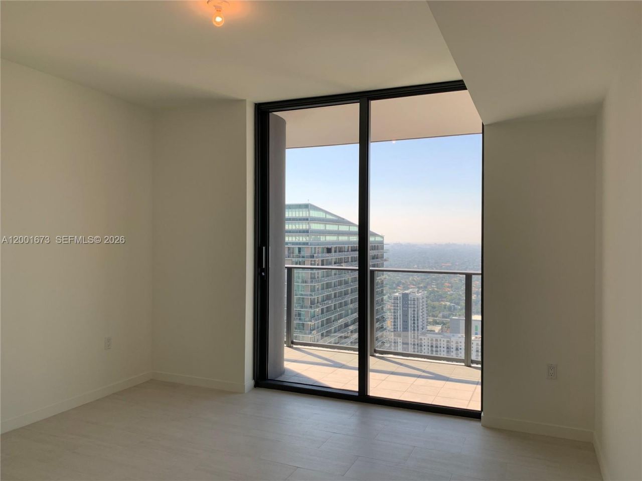 1000 Brickell Plz, Unit 3904, Miami, FL 33131 Photo