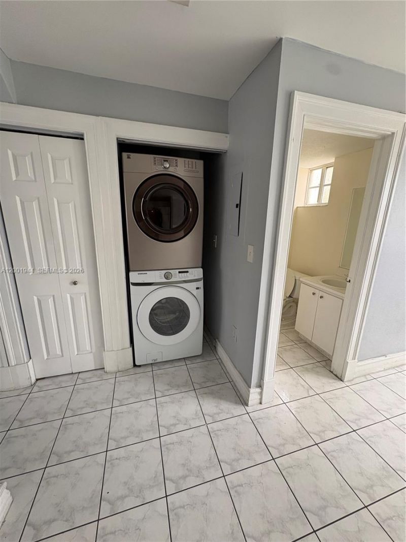 12035 SW 14th St, Unit 105, Miami, FL 33184 Photo
