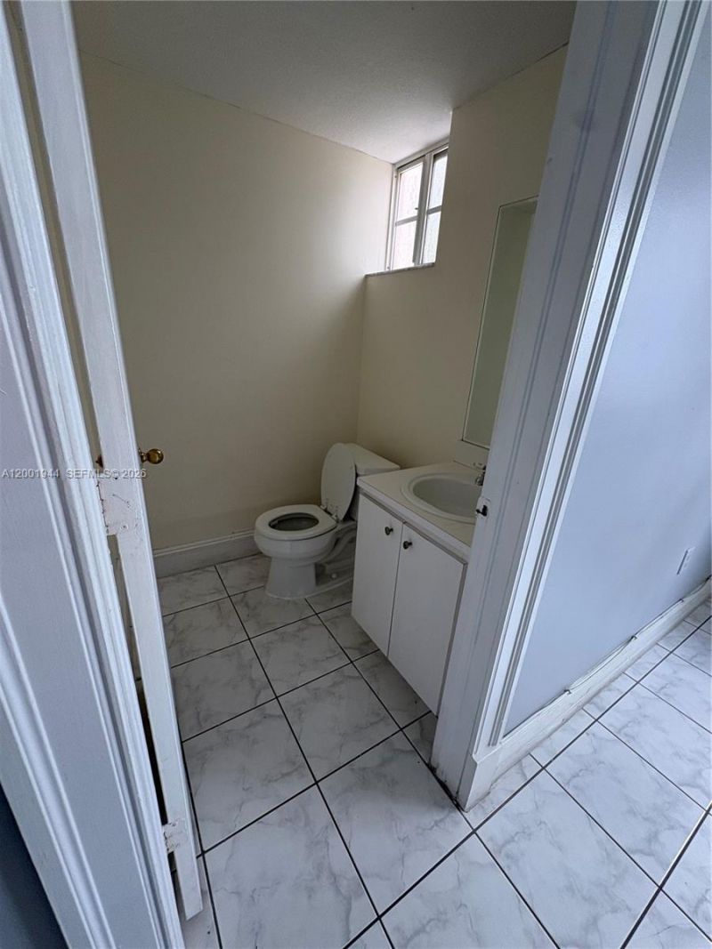 12035 SW 14th St, Unit 105, Miami, FL 33184 Photo