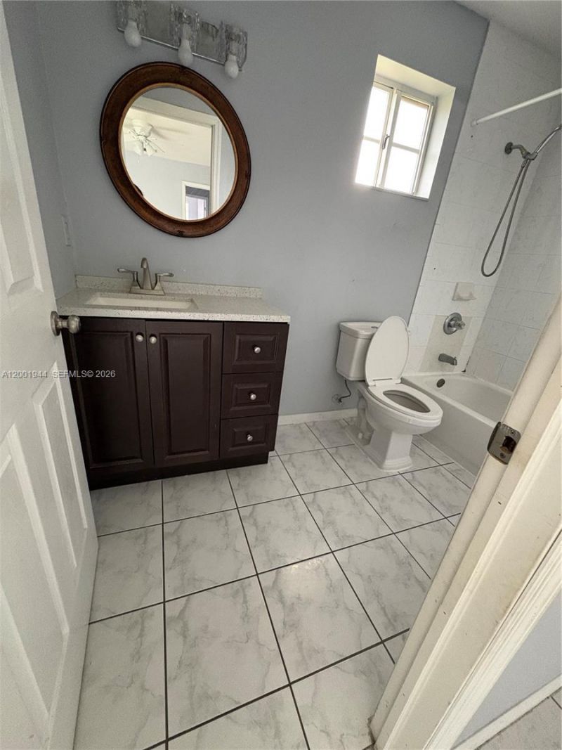 12035 SW 14th St, Unit 105, Miami, FL 33184 Photo
