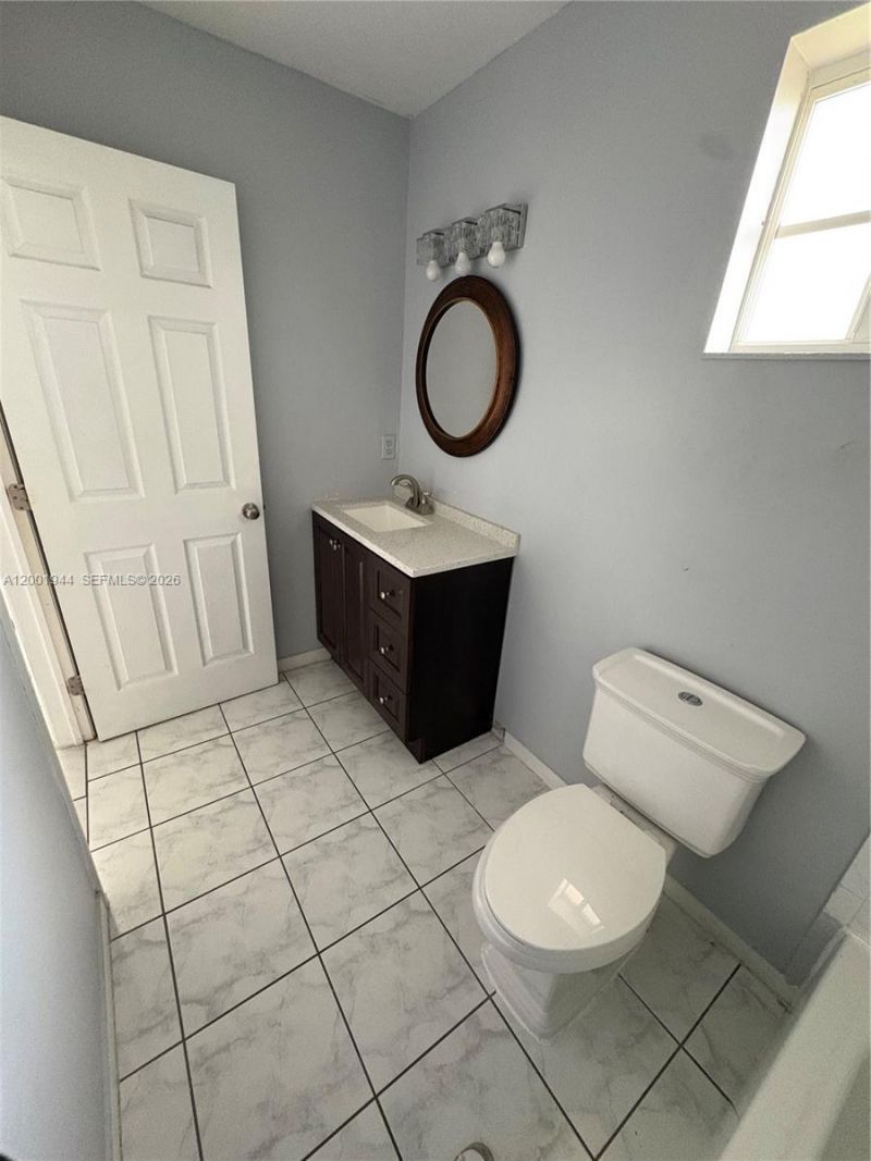12035 SW 14th St, Unit 105, Miami, FL 33184 Photo