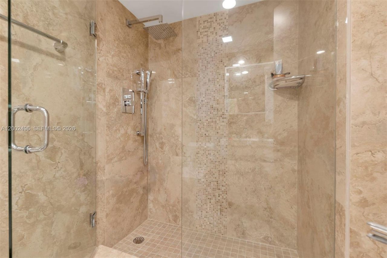 5660 Collins Ave, Unit 4B, Miami Beach, FL 33140 Photo