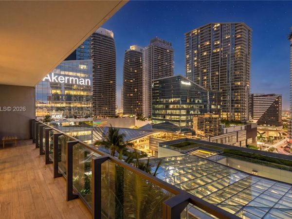 68 SE 6th St , Unit 1106, Miami, FL 33131