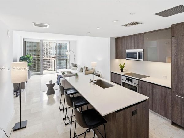 68 SE 6th St, Unit 1106, Miami, FL 33131