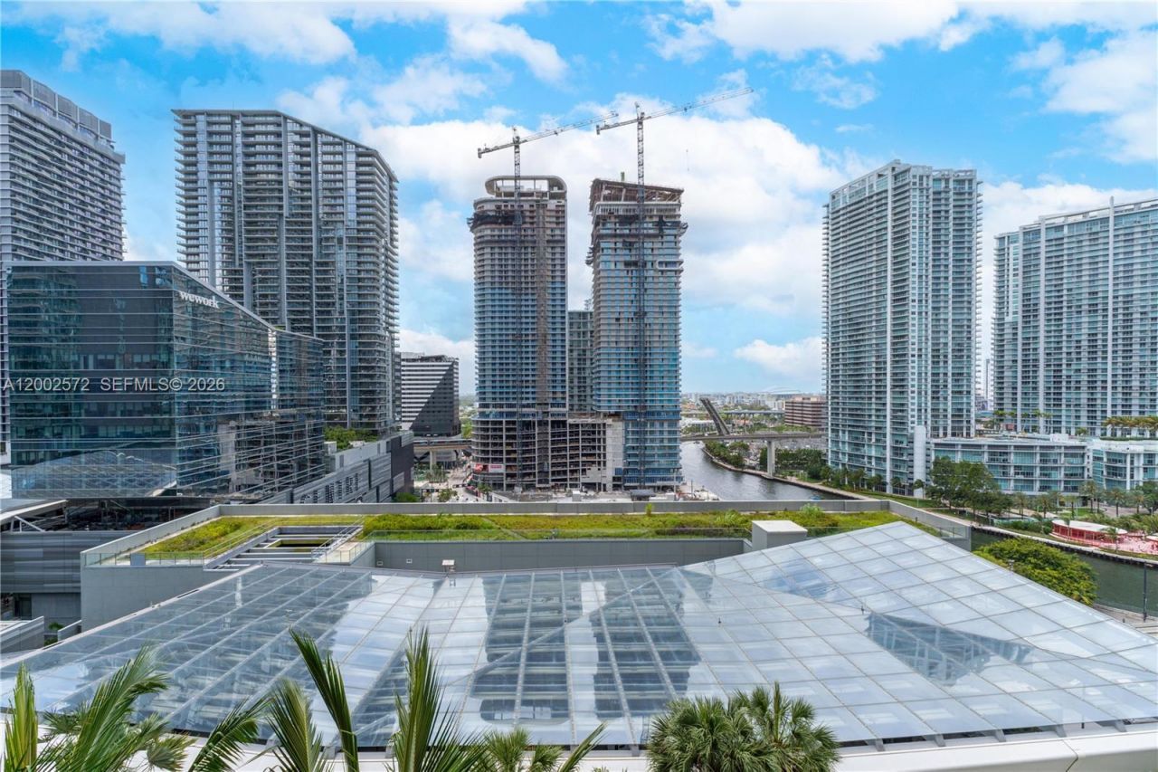 68 SE 6th St, Unit 1106, Miami, FL 33131 Photo