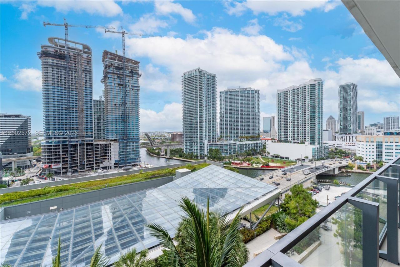 68 SE 6th St, Unit 1106, Miami, FL 33131 Photo