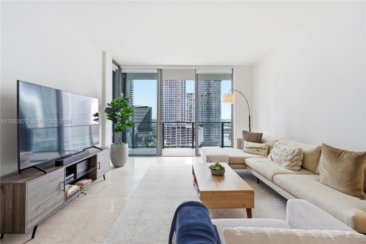 68 SE 6th St, Unit 1106, Miami, FL 33131 Photo