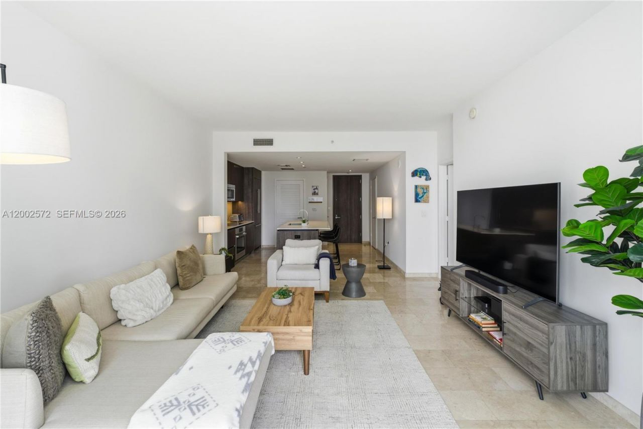 68 SE 6th St, Unit 1106, Miami, FL 33131 Photo