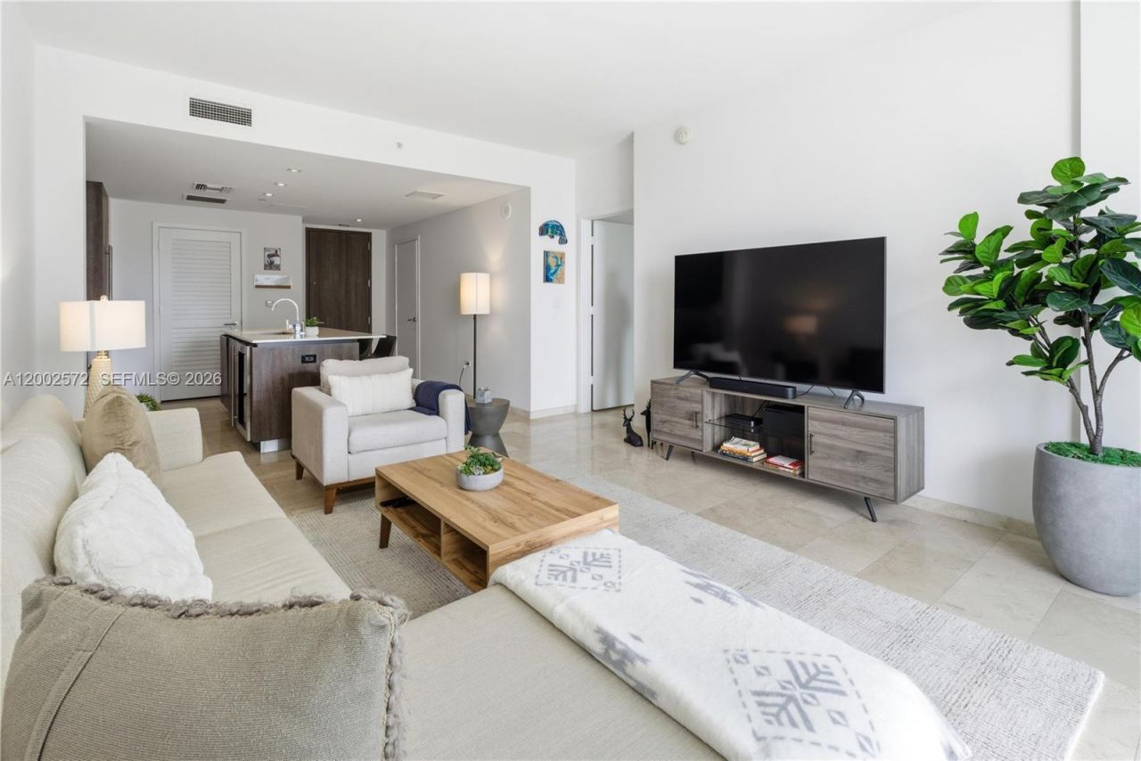 68 SE 6th St, Unit 1106, Miami, FL 33131 Photo