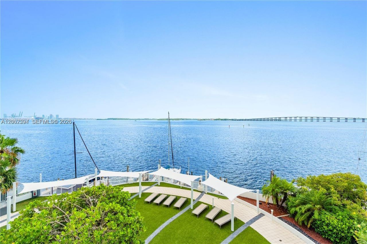 200 SE 15th Rd, Unit 3F, Miami, FL 33129 Photo