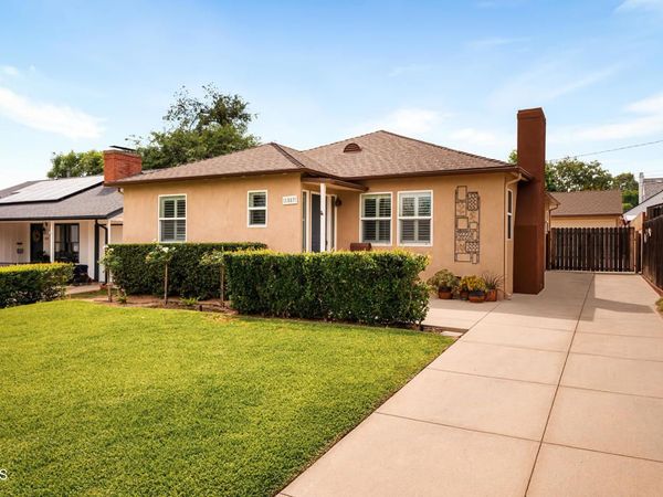 1587 N Harding Avenue, Pasadena, CA 91104