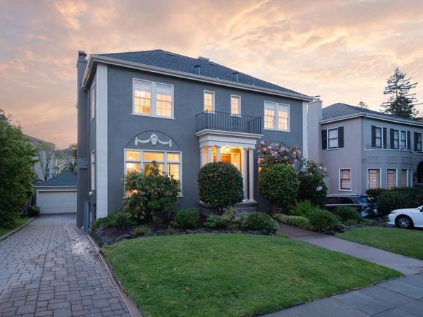 835 Grosvenor Pl, Oakland, CA 94610