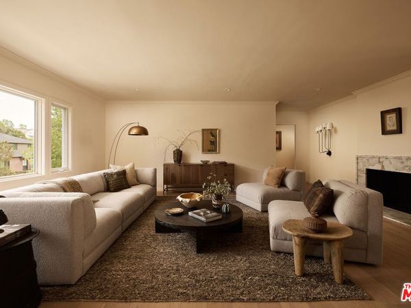 241 S Bentley Avenue, Los Angeles, CA 90049