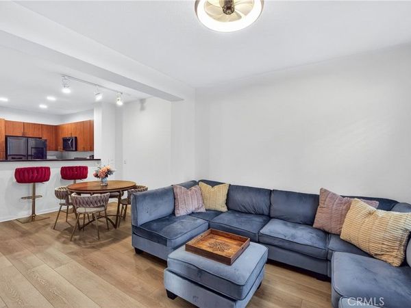 1801 E Katella, Unit 1033, Anaheim, CA 92805