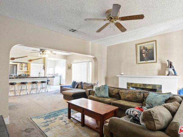 1345 W 54th Street, Los Angeles, CA 90037