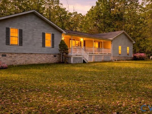 2791 Huguenot Trail , Powhatan, VA 23139