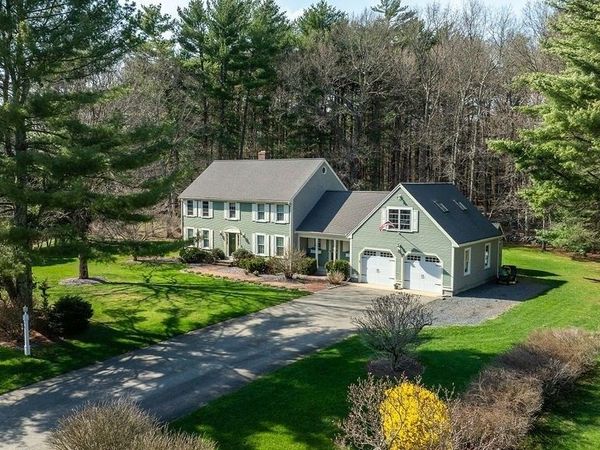 58 Buttercup Ln, Hanover, MA 02339