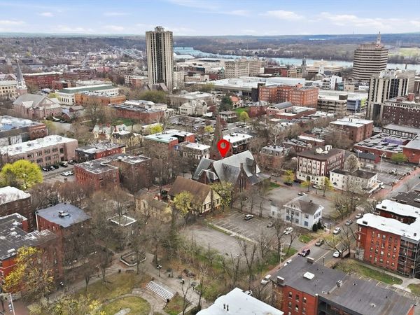 18 Salem St, Springfield, MA 01105