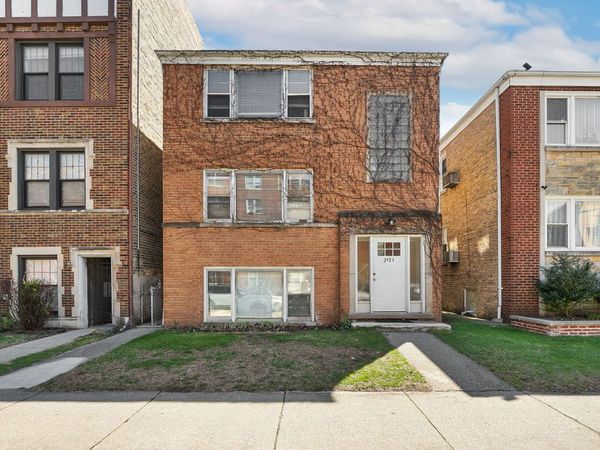 2623 W Berwyn Avenue , Chicago, IL 60625