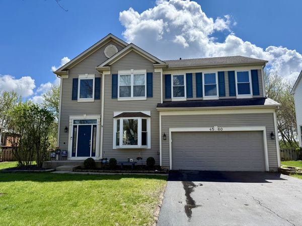 4560 Mackinac Street , Lake In The Hills, IL 60156