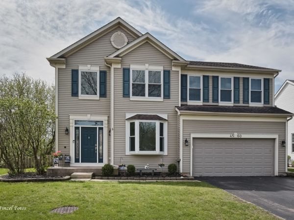 4560 Mackinac Street, Lake In The Hills, IL 60156